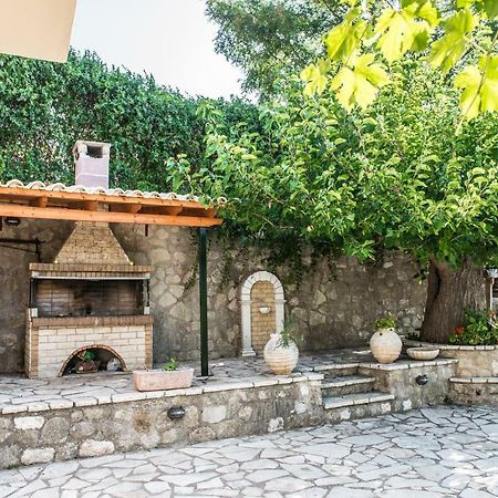 Villa Ilias Pinakokhorion Exteriör bild