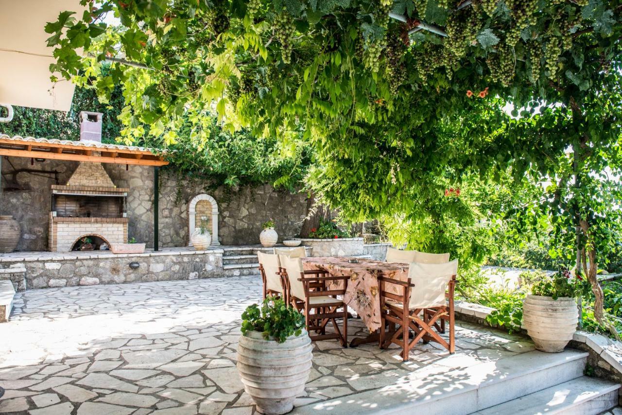 Villa Ilias Pinakokhorion Exteriör bild