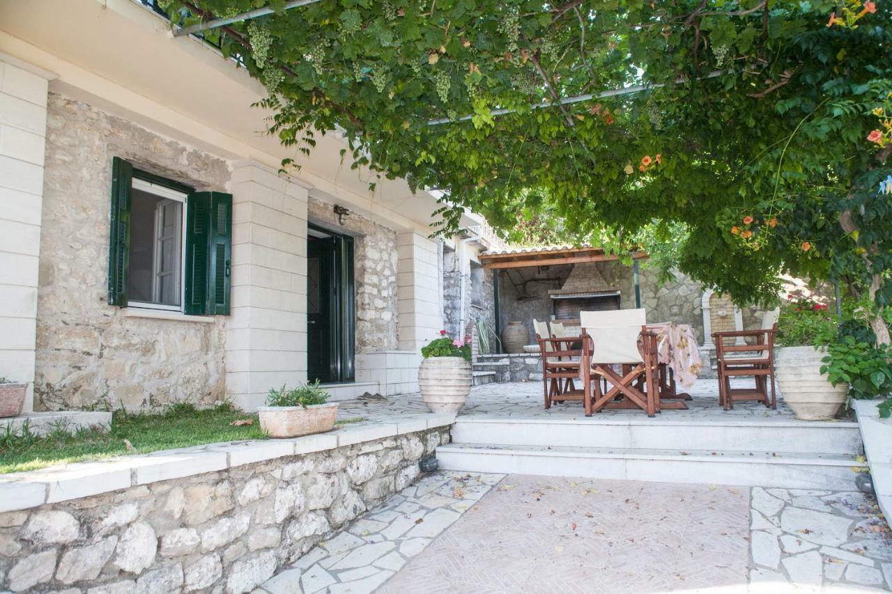 Villa Ilias Pinakokhorion Exteriör bild